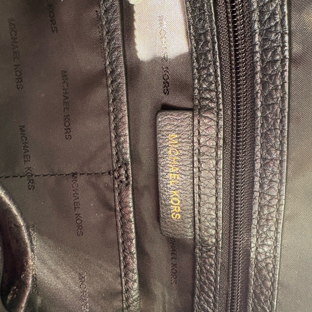 Michael Kors Lydia Hobo Bag - Picture 14 of 17